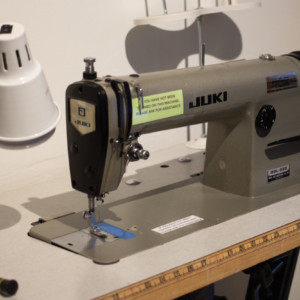 Juki Industrial Sewing Machine DDL-555